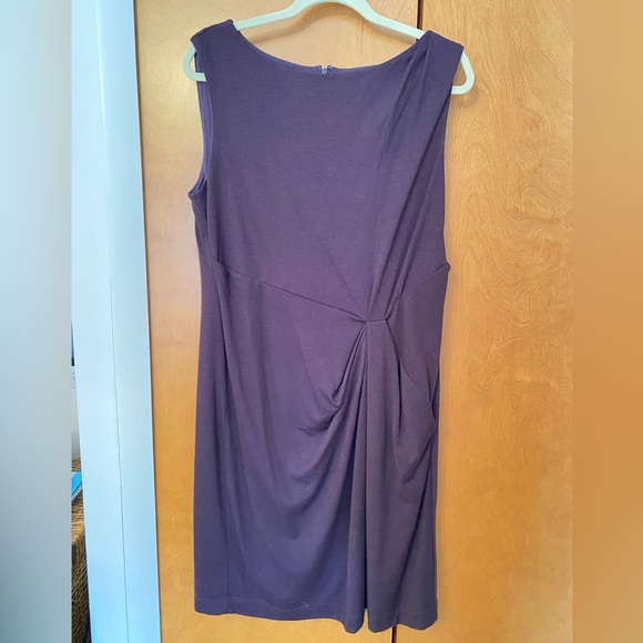 Plum Ruched dress - Picture 2 of 6